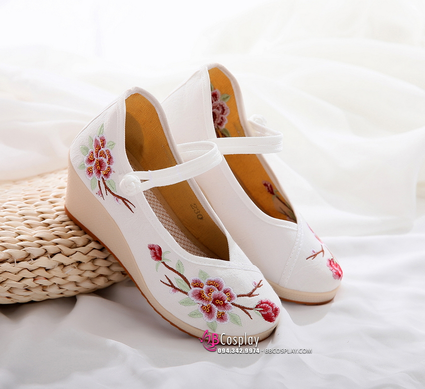 Giày Thêu Hán Phục Đế 6cm Size 38