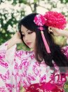 Kimono Bướm Hồng Nền Trắng