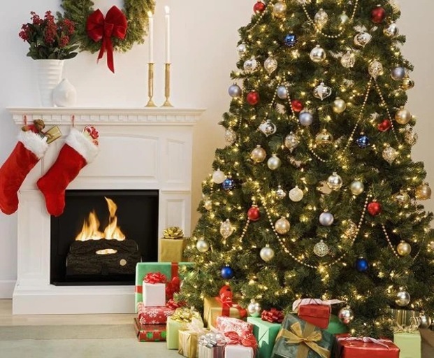 Mẫu trang trí cây thông Noel truyền thống (Nguồn: Internet)
