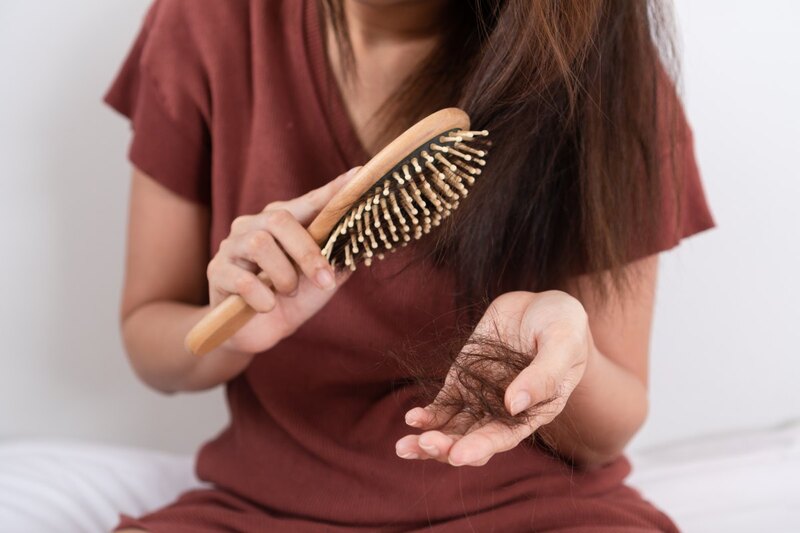 Nguyên nhân rụng tóc đến từ nhiều yếu tố khác nhau