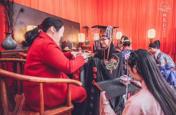 một đám cưới truyền thống của người Hán ở Bắc Kinh