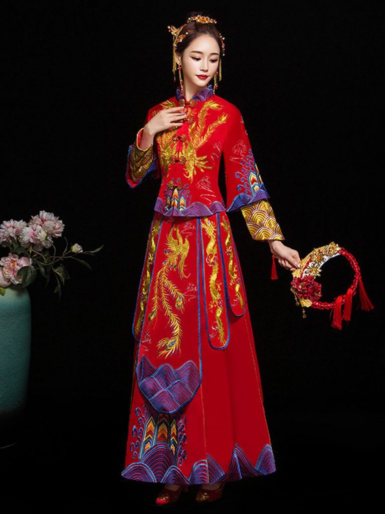 Có nên chọn áo cưới Việt phục cho nghi thức cưới truyền thống? - Nicole  Bridal
