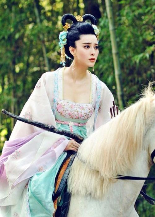 Hướng Dẫn Kiểu Tóc Của Phạm Băng Băng Trong The Empress Of China