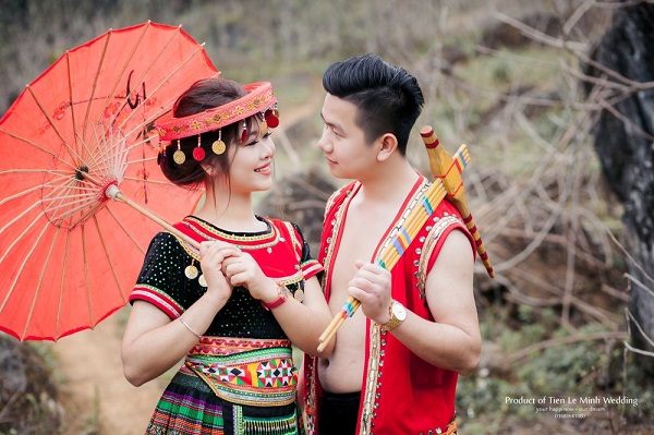 Đặc sắc Đồ cưới Việt Nam của người H’mông