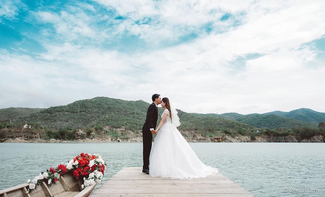 Hồ Đá Xanh – không gian chụp hình cưới tuyệt vời