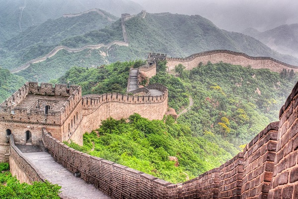 Vạn Lý Trường Thành được coi là bức tường thành dài nhất thế giới