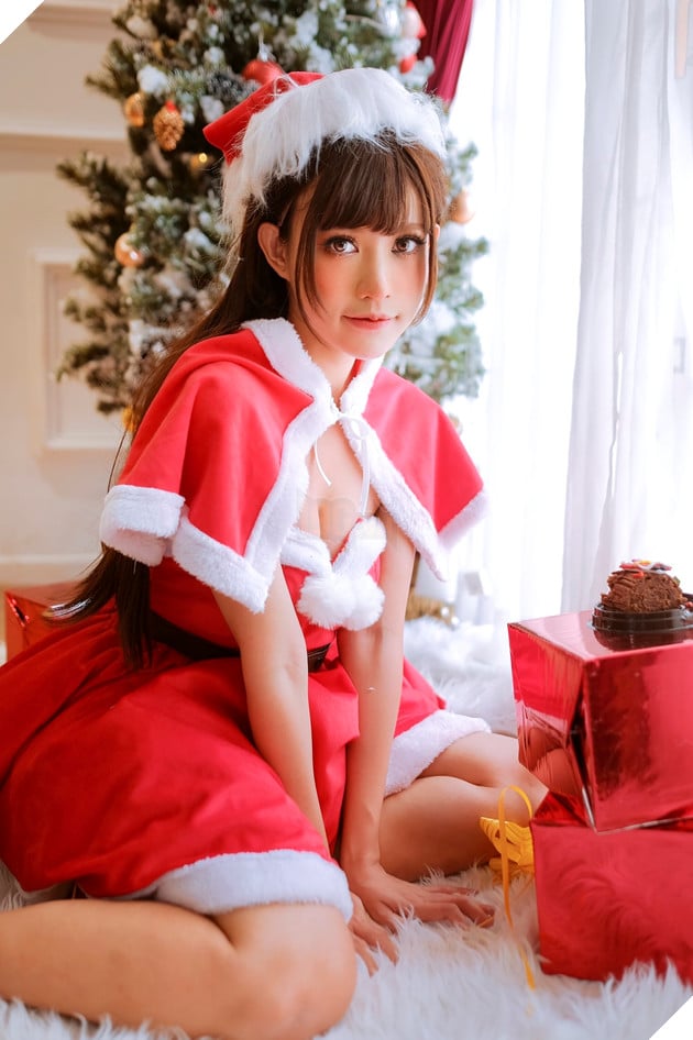 Nóng mặt với loạt ảnh cosplay bà già Noel mừng giáng sinh của các coser hàng đầu Châu Á 8