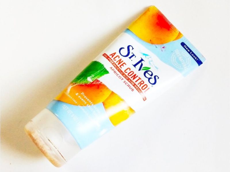 Sữa rửa mặt nam cho da hỗn hợp St.Ives Acne Control Apricot Scrub