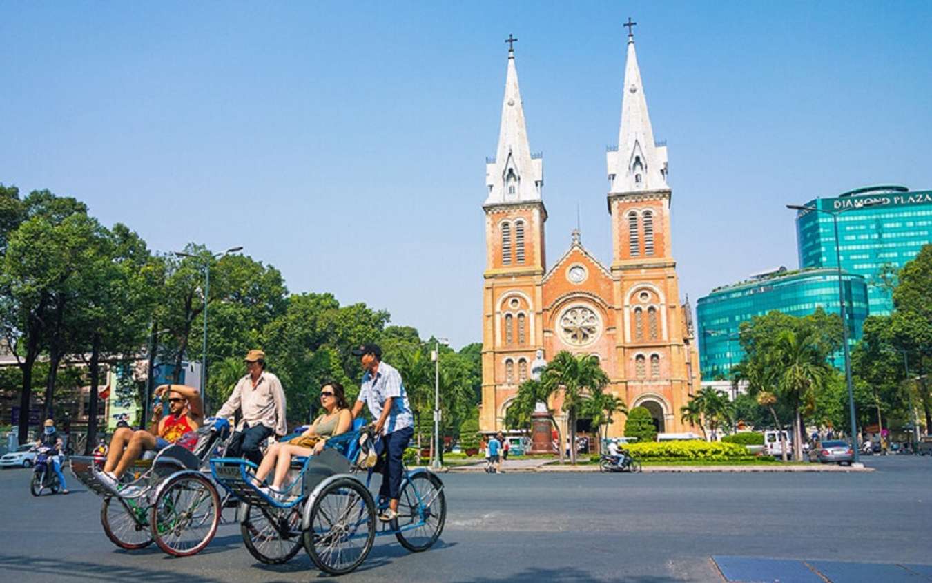 Sài Gòn hấp dẫn cả du khách trong nước và quốc tế @sưu tầm
