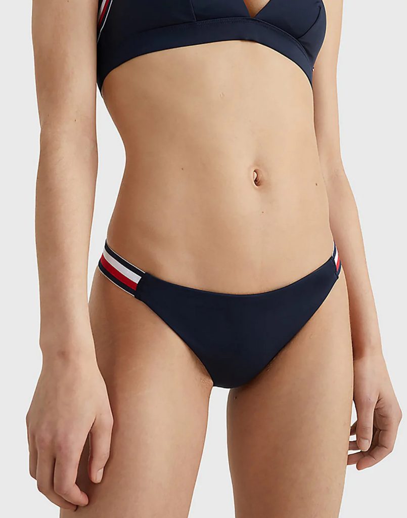 Quần Bơi Nữ Cheeky Bikini Tommy Hilfiger (trái) và Quần Bơi Nữ - Full Bikini Bottom Cotton On (phải)