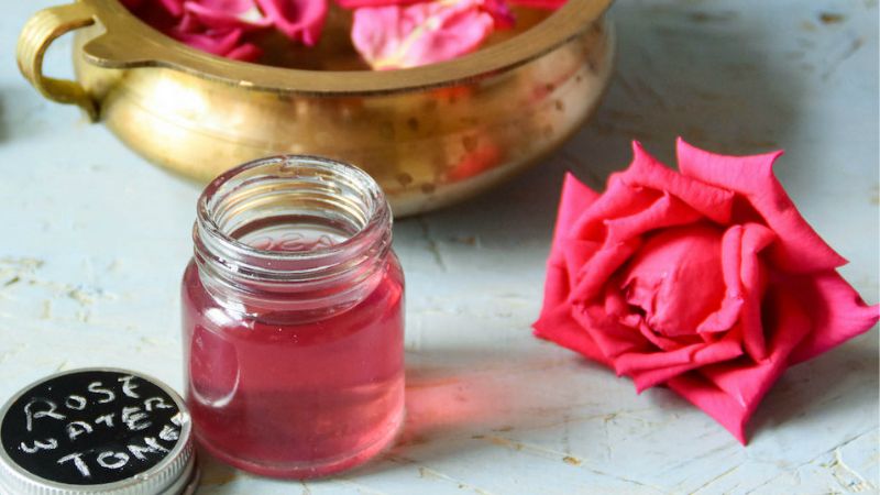 Công thức son và má hồng từ nước hoa hồng