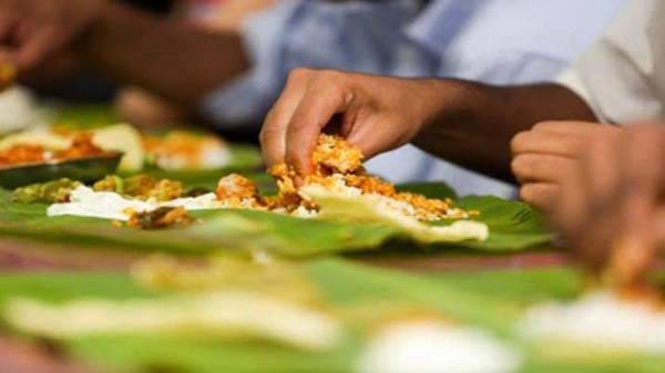 Văn hóa ăn bằng tay của người Ấn