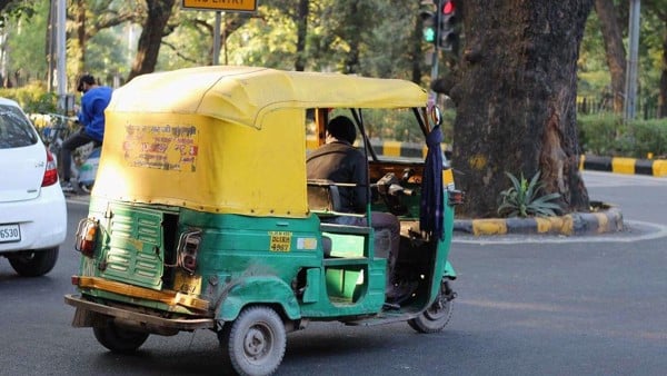 Xe kéo tự động Ấn Độ