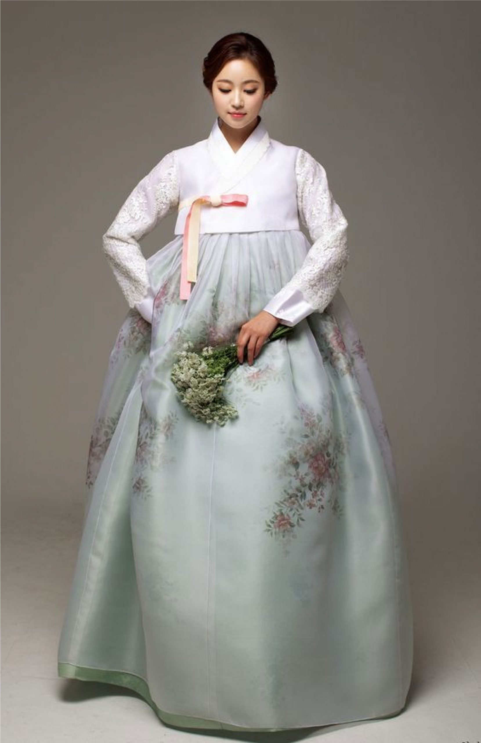 Những phụ kiện đi cùng trang phục truyền thống của Hàn Quốc