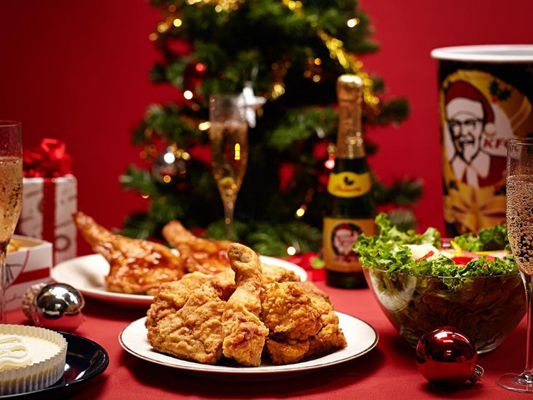 Vì sao người Nhật ăn gà rán KFC vào Giáng sinh?