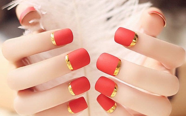 11 mẫu nail xinh xắn nhẹ nhàng, rất phù hợp để hội gái ngoan 'làm đỏm' chơi  Tết