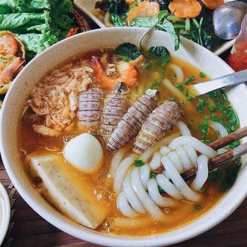 Lập Team Ăn Sập 30 Quán Ăn Ở Vũng Tàu Vừa Ngon Vừa Rẻ