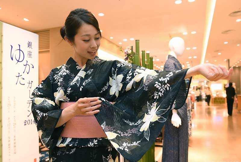 tay áo kimono