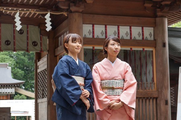 Tsumugi Kimono một bộ Đồ giá rẻ được người dân mặc sử dụng hàng ngày