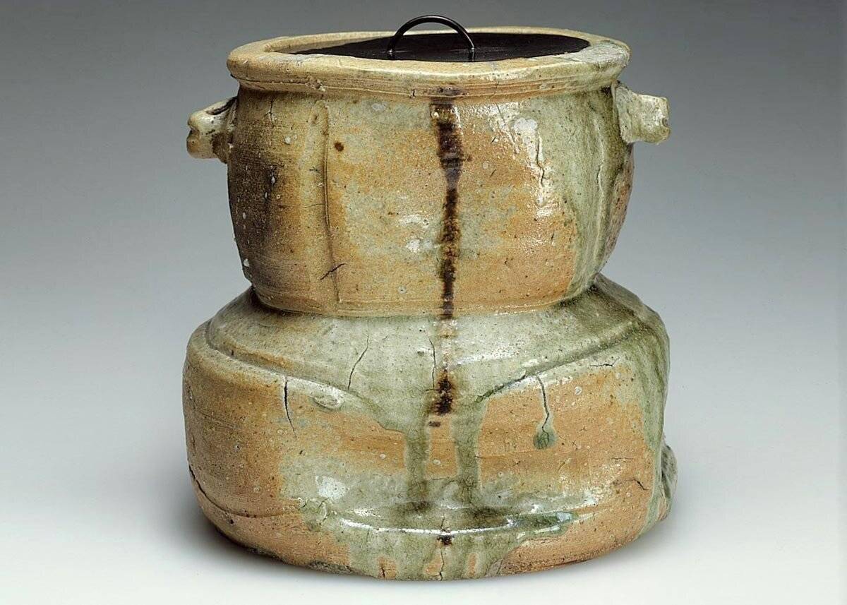 Đồ gốm Iga, bình đựng nước ngọt, khoảng 1573-1615