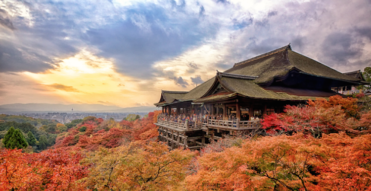 Ngôi Đền Kiyomizu-Dera Nổi Tiếng Kyoto Nhật Bản.