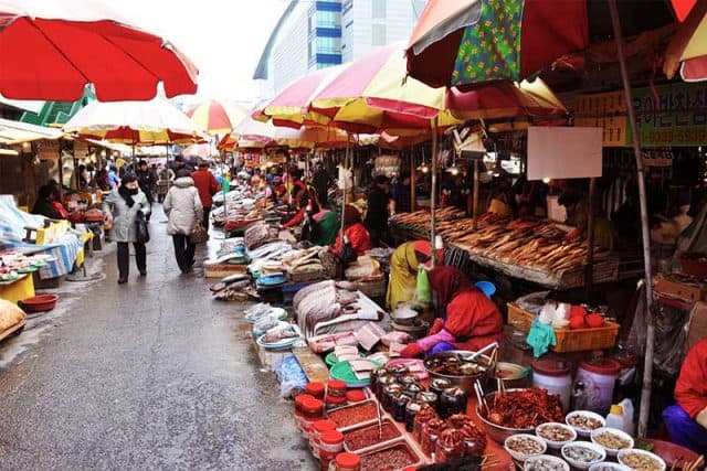 Chợ hải sản lớn ở Hàn Quốc