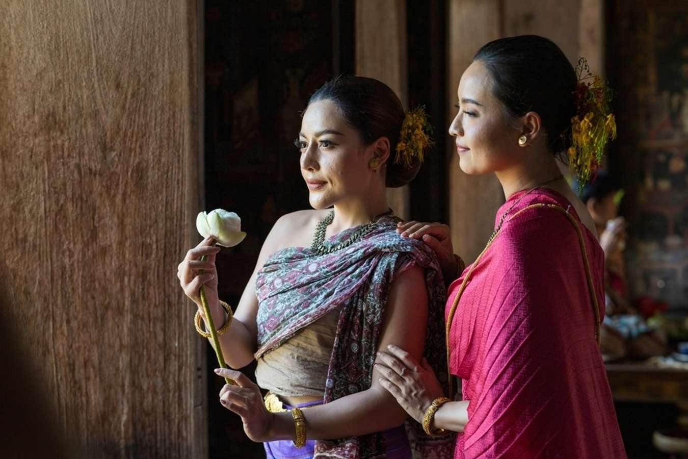 Người dân Thái Lan có trang phục truyền thống là Chut Thai