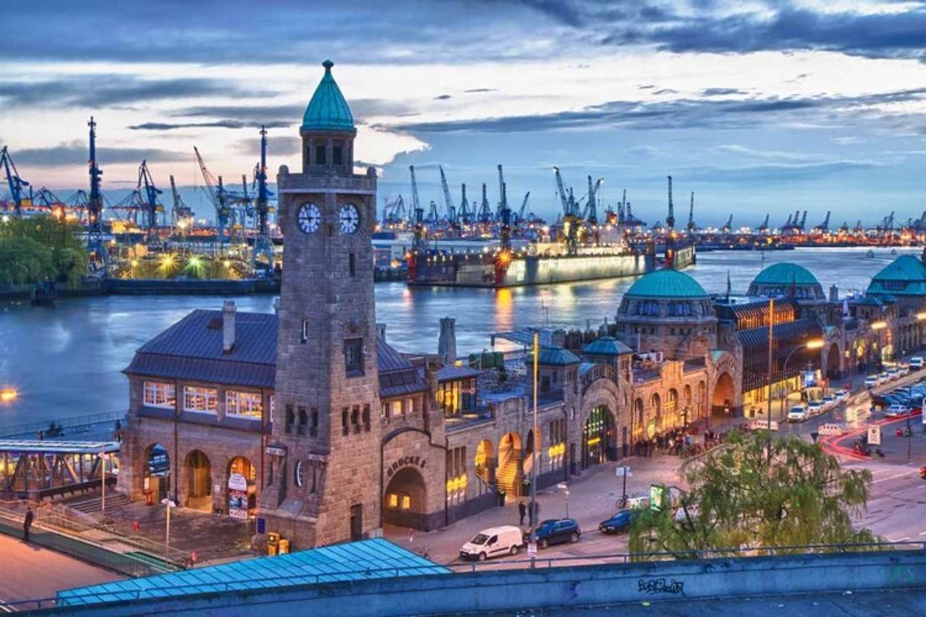 Thành phố cảng Hamburg ở Đức 