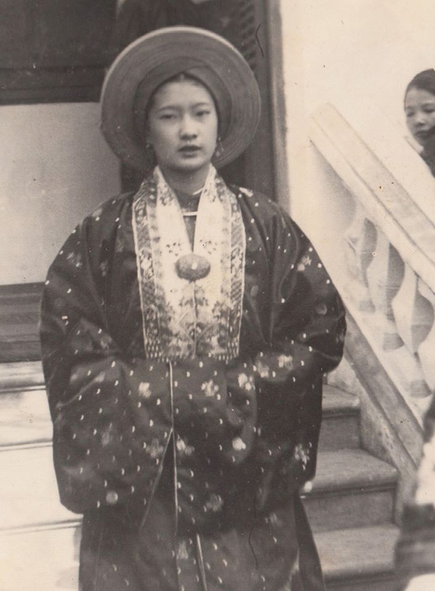 Hoàng hậu Nam Phương mặc Đồ Nhật Bình