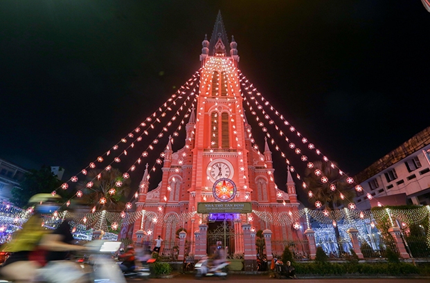  Nhà thờ Tân Định vào dịp Giáng sinh