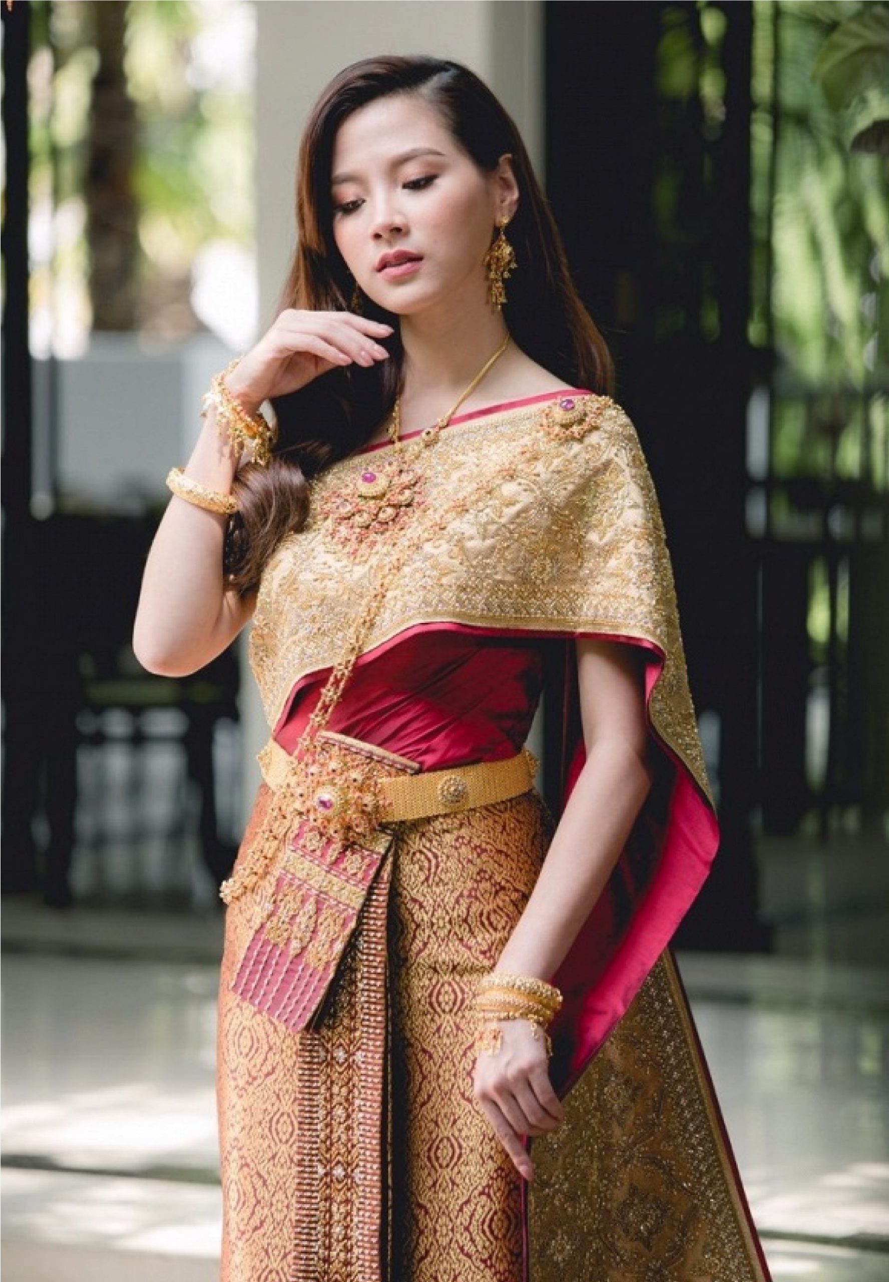 trang phục Thai Chakkri thái lan
