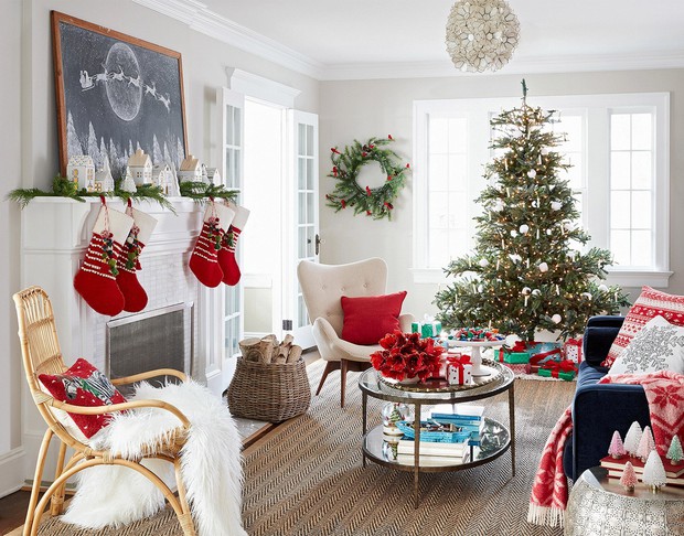 Những ý tưởng trang trí Giáng sinh phòng khách khiến ai nấy đều trầm trồ - Ảnh 4.