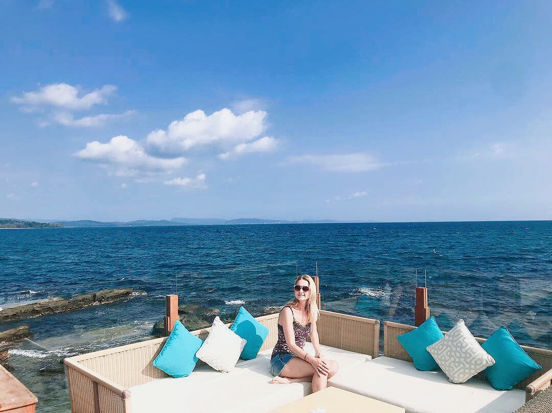 Top 10 Quán Bar Phú Quốc View Biển Chilling Ngắm Hôn Tuyệt Đẹp