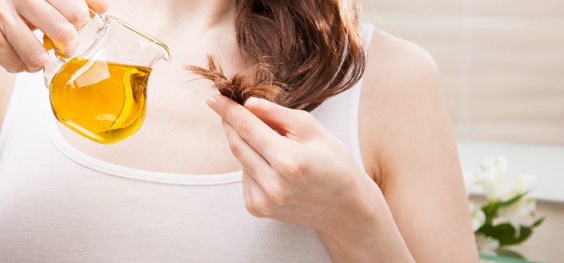 Bạn có thể sử dụng dầu oliu để dưỡng tóc hiệu quả