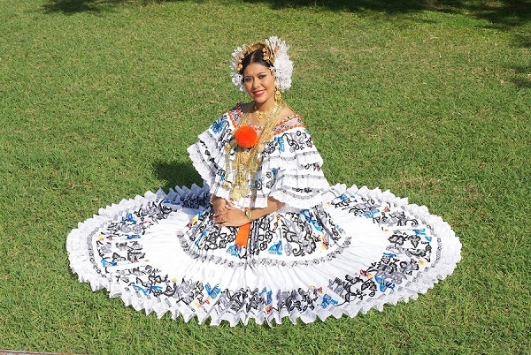 Trang phục truyền thống của các nước trên thế giới 5