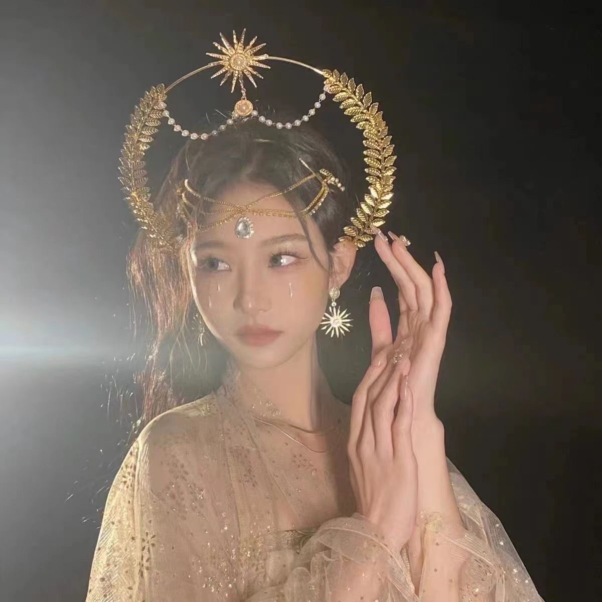 Vòng Hào Quang Nữ Thần Mặt Trời  - Mẫu Kim Loại