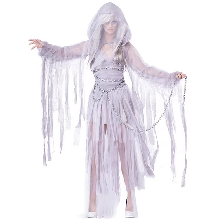 Trang Phục Cô Dâu Ma Có Kèm Dây Xích