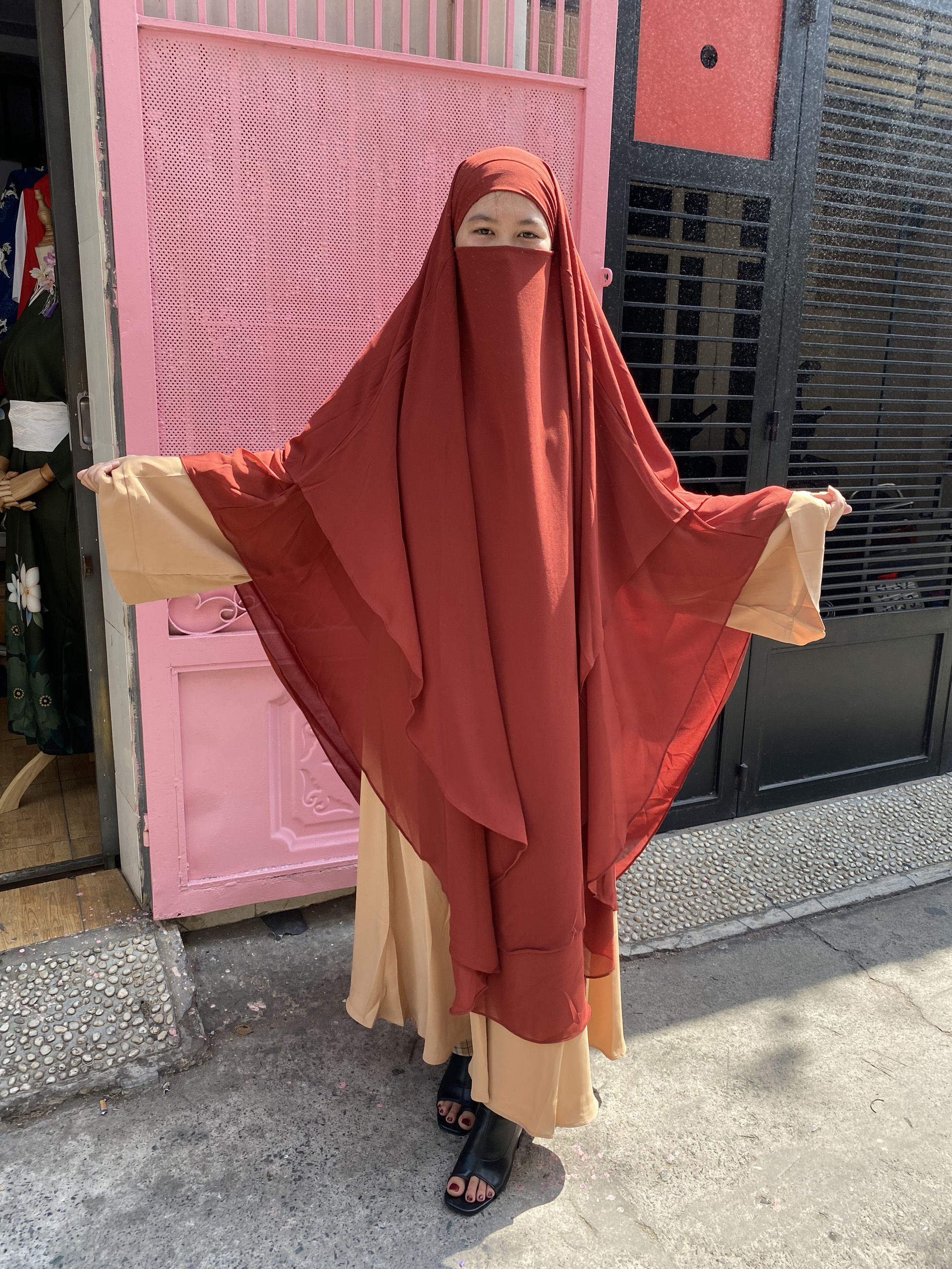 Khăn Trùm Khimar Màu Đỏ Nâu