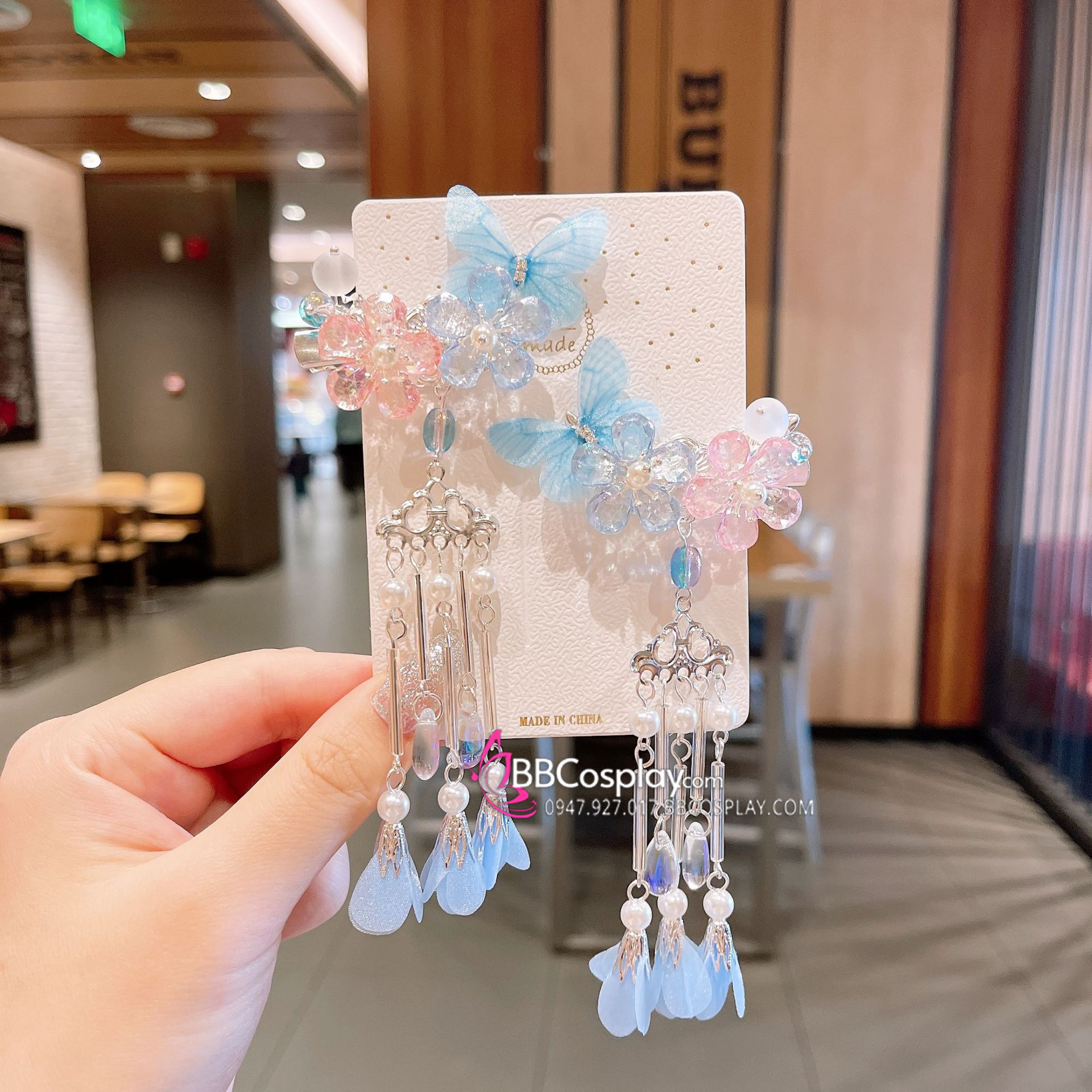 Cặp Kẹp Tóc Bướm Xanh Và Hoa Kèm Tua Rua Ngọc Lấp Lánh