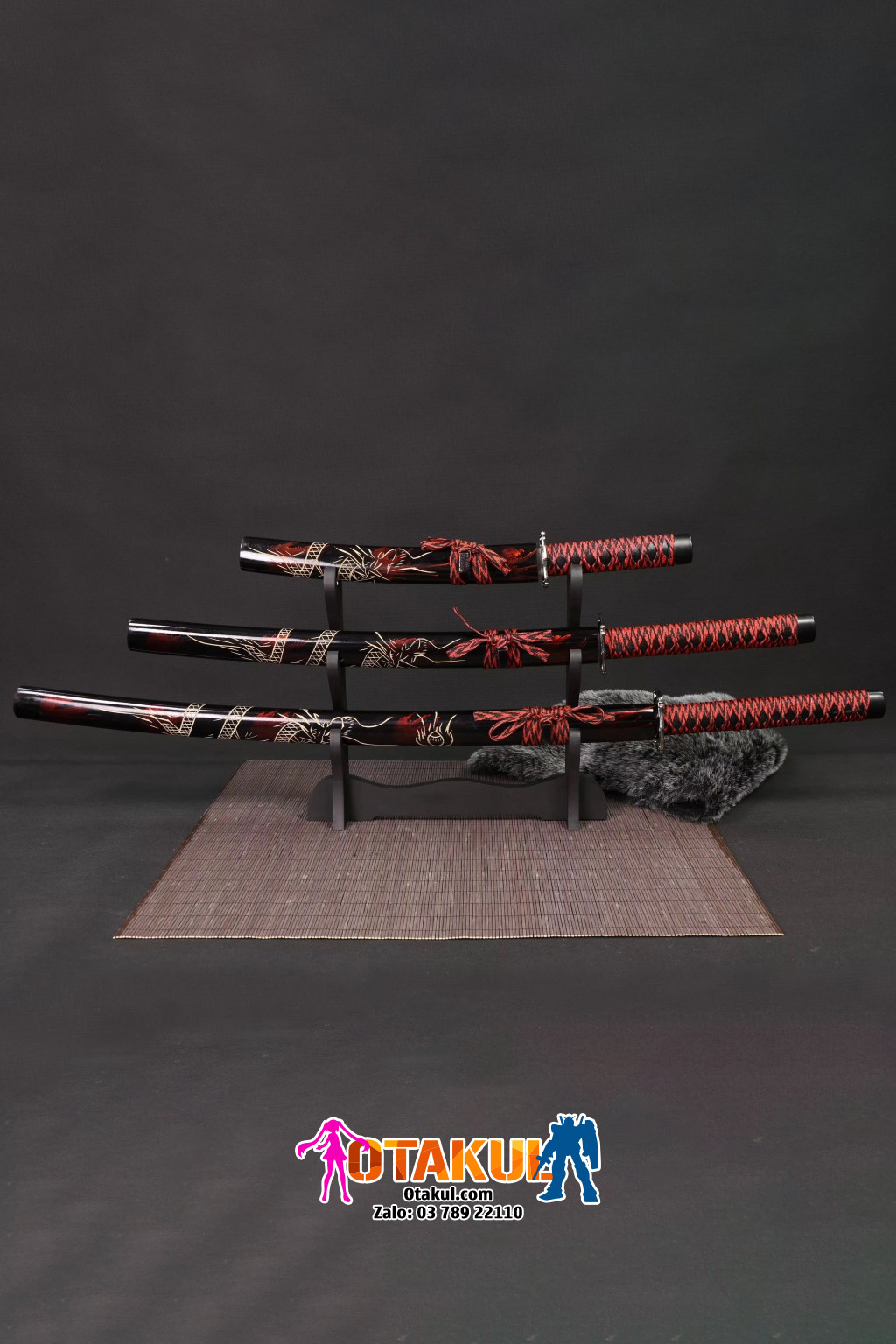 Bộ 3 Kiếm Nhật Samurai Đen Vân Đỏ Chạm Khắc Rồng Tinh Xảo