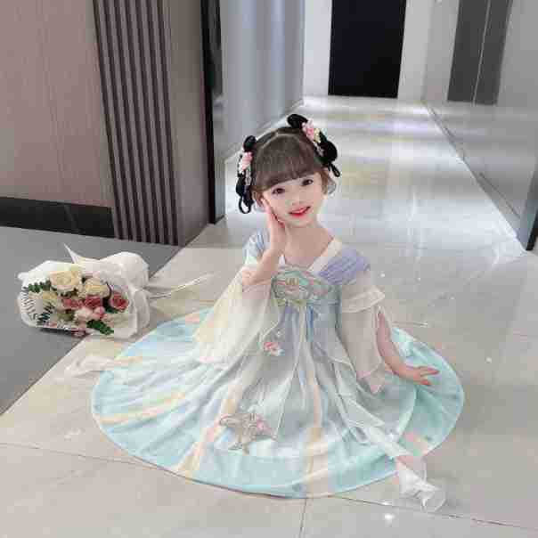 Quần Áo Hằng Nga Dễ Thương Cho Bé