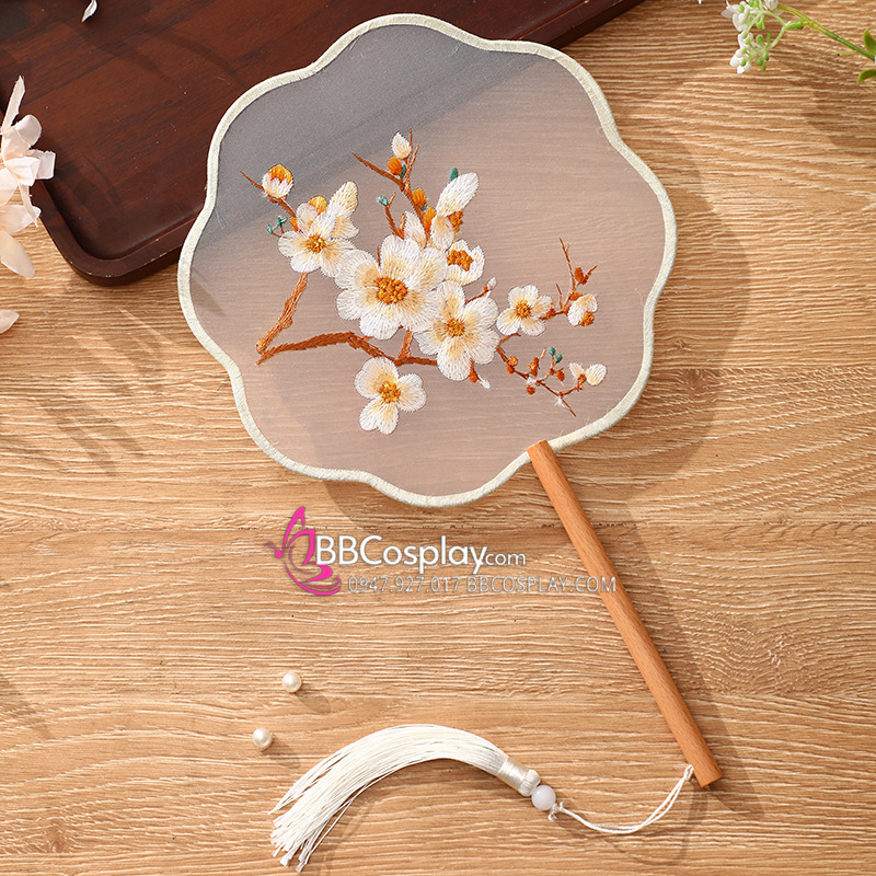Quạt Hoa Thêu Hoa Mai Nâu