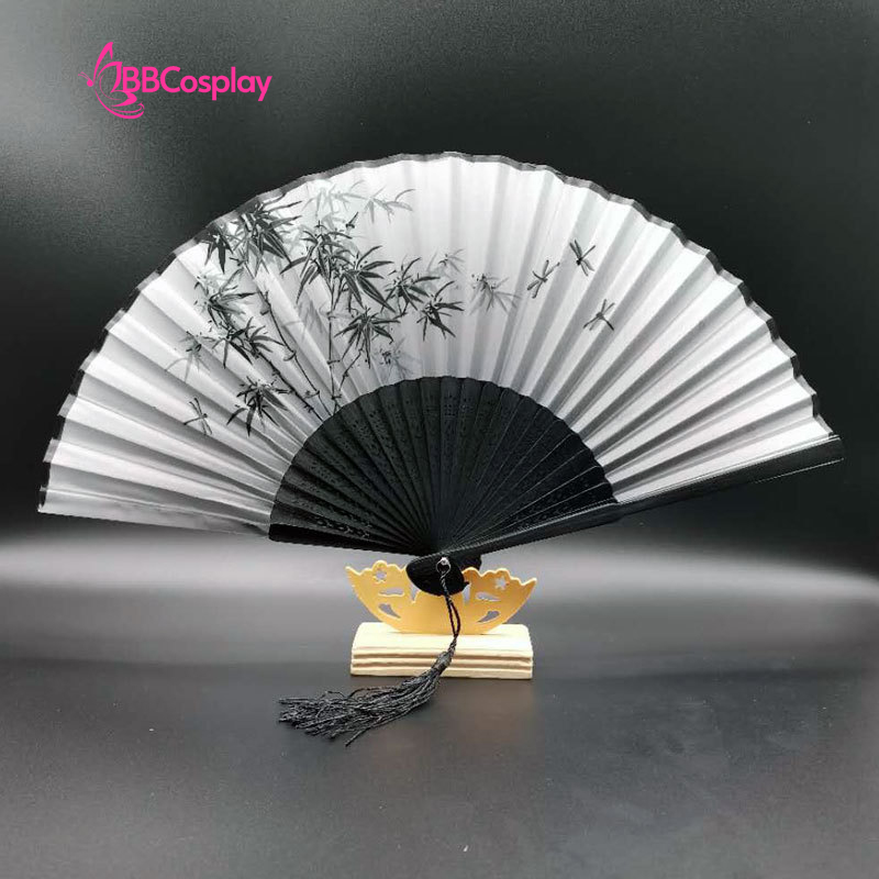 Uchiwa Quạt Vải Nhật Bản Đen Nền Trắng Cây Trúc Và Chuồn Chuồn