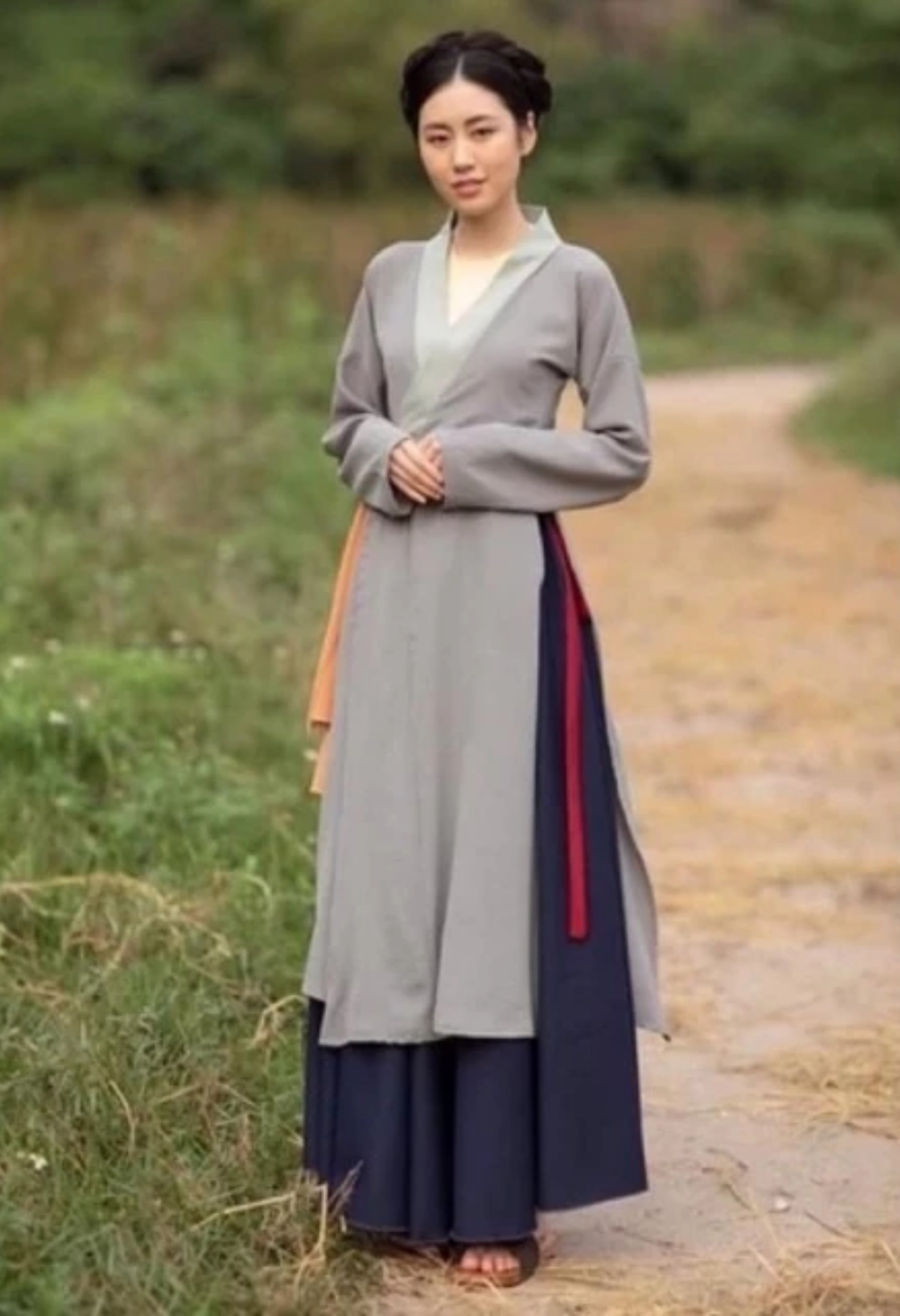 Bộ Tứ Thân Tấm Trong MV Anh Ơi Anh Ở Lại Chipu