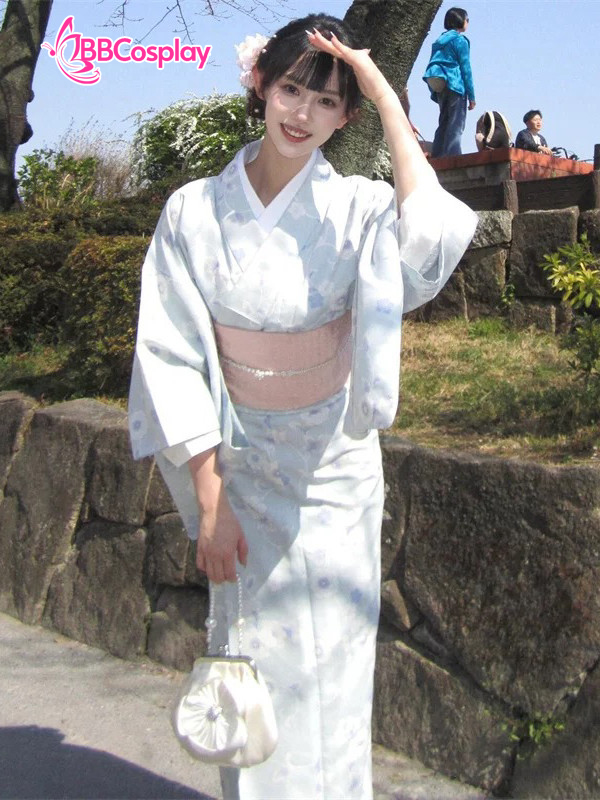 Áo Yukata Xanh Nhạt Pastel Hoa Nhuỵ Tím